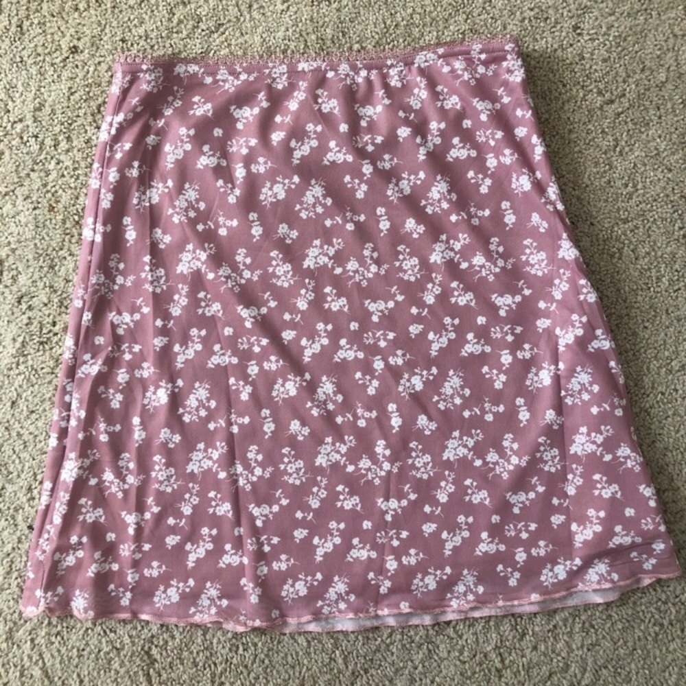 🌻Princess Polly Pink Sandra skirt - Picture 2 of 3